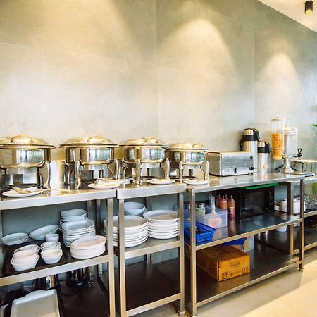 Hotel Skylink Hospitality Mahalaxmi Bombay Eksteriør billede