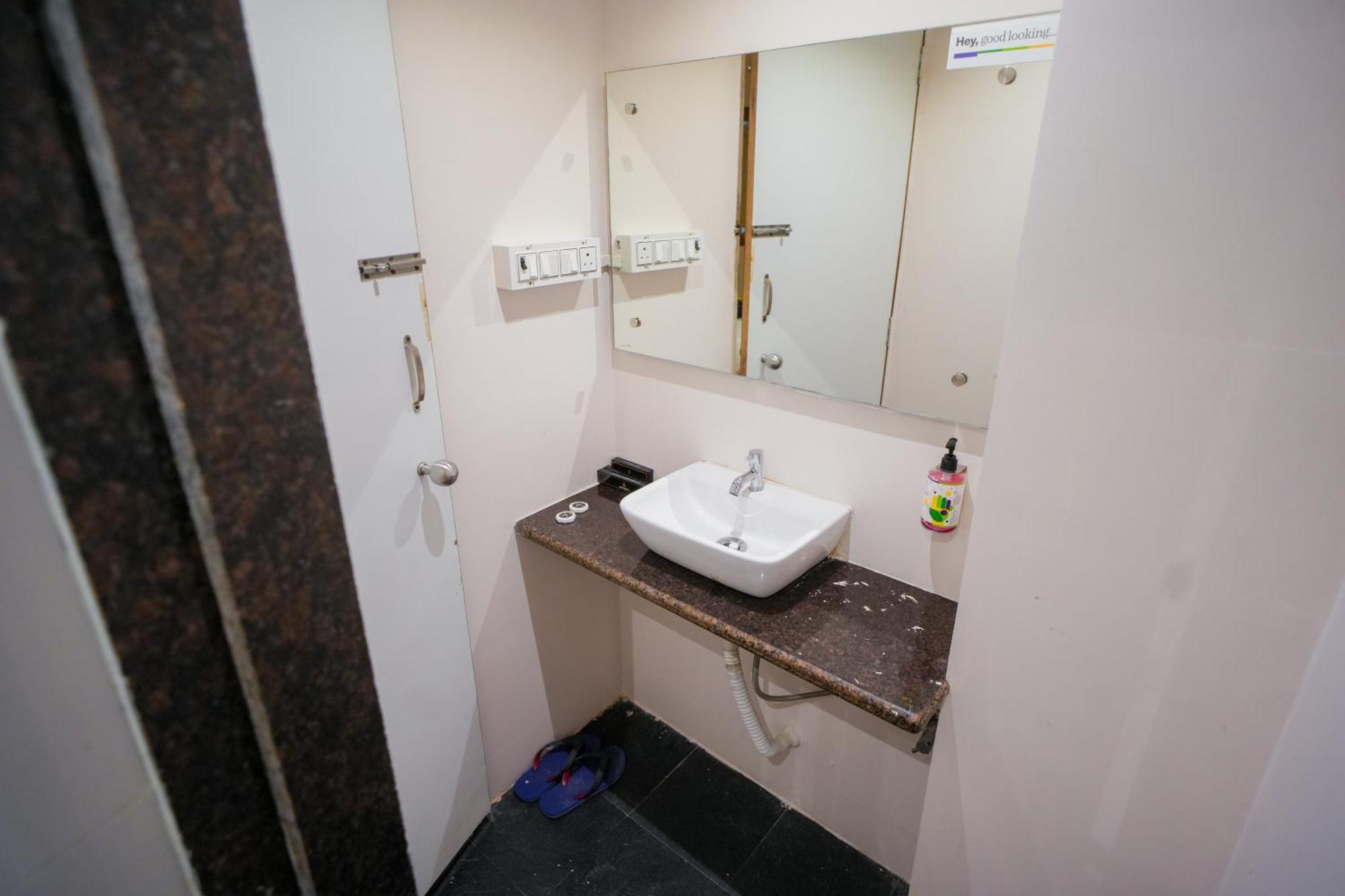 Hotel Skylink Hospitality Mahalaxmi Bombay Eksteriør billede