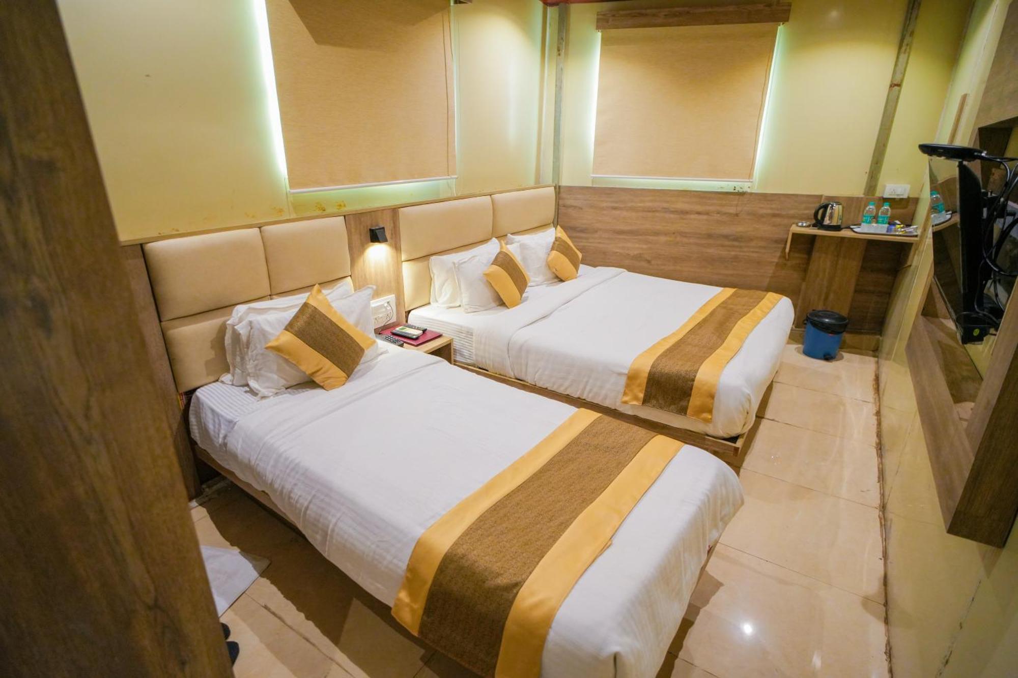 Hotel Skylink Hospitality Mahalaxmi Bombay Eksteriør billede