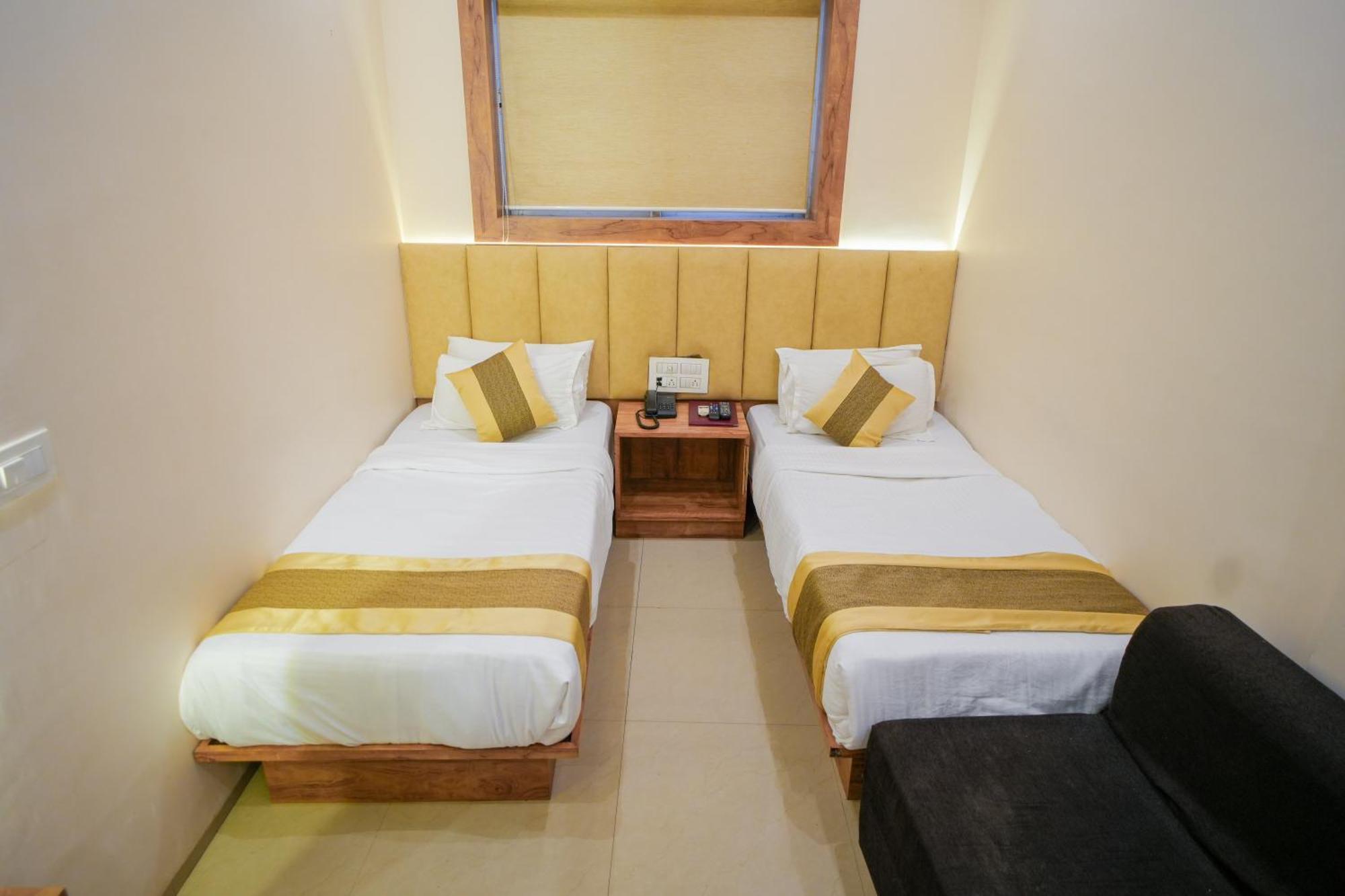 Hotel Skylink Hospitality Mahalaxmi Bombay Eksteriør billede