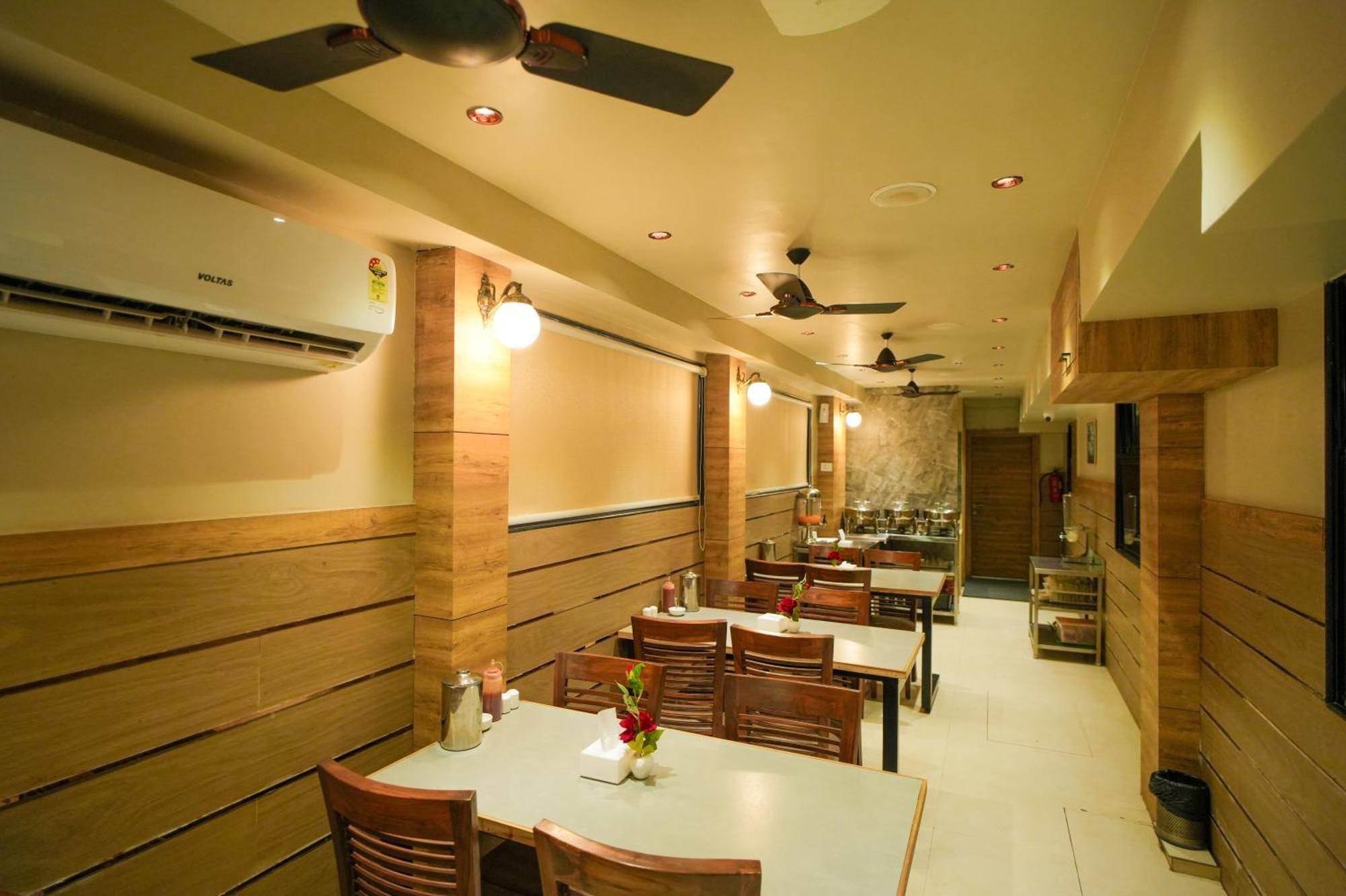 Hotel Skylink Hospitality Mahalaxmi Bombay Eksteriør billede