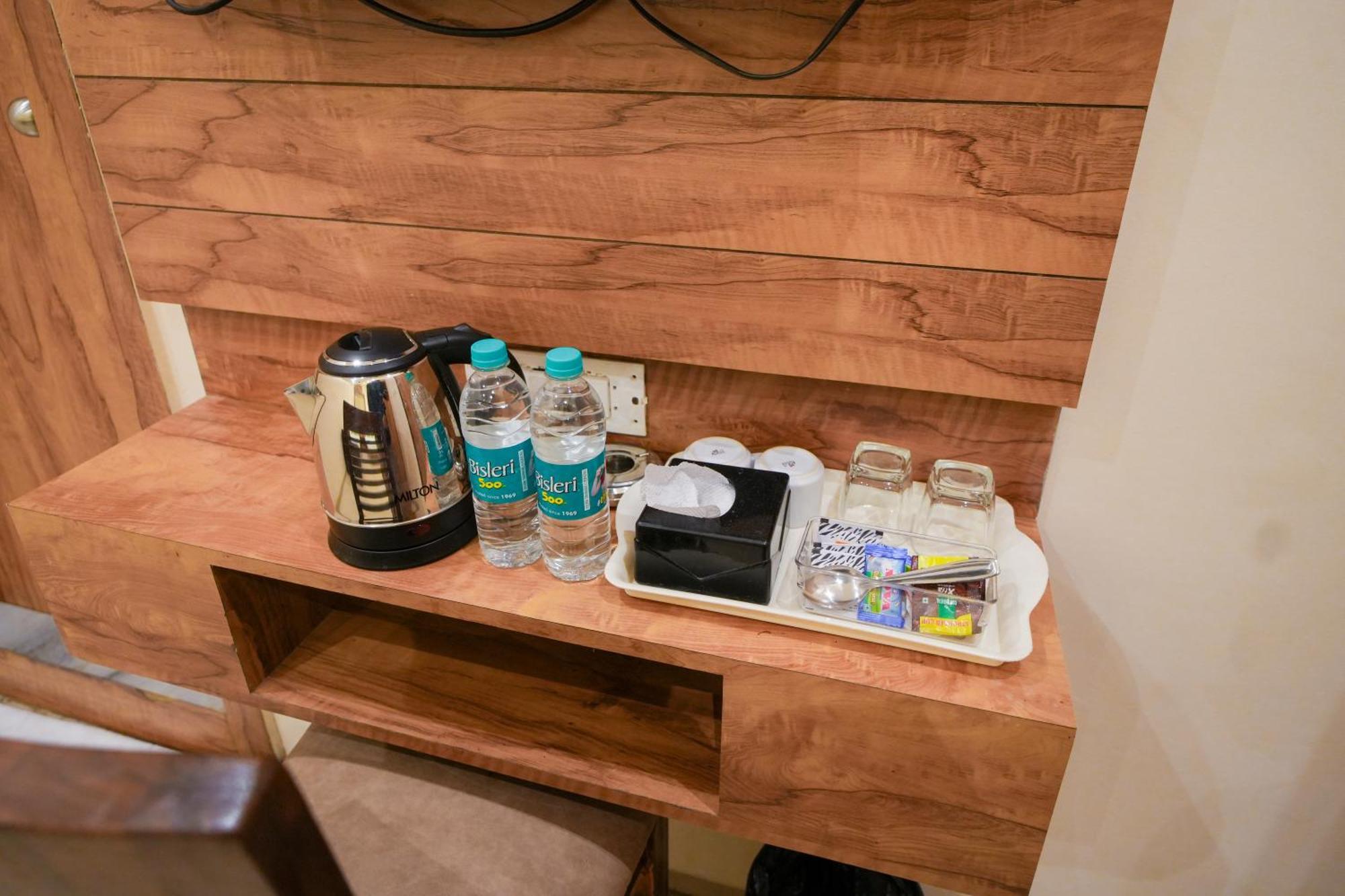 Hotel Skylink Hospitality Mahalaxmi Bombay Eksteriør billede