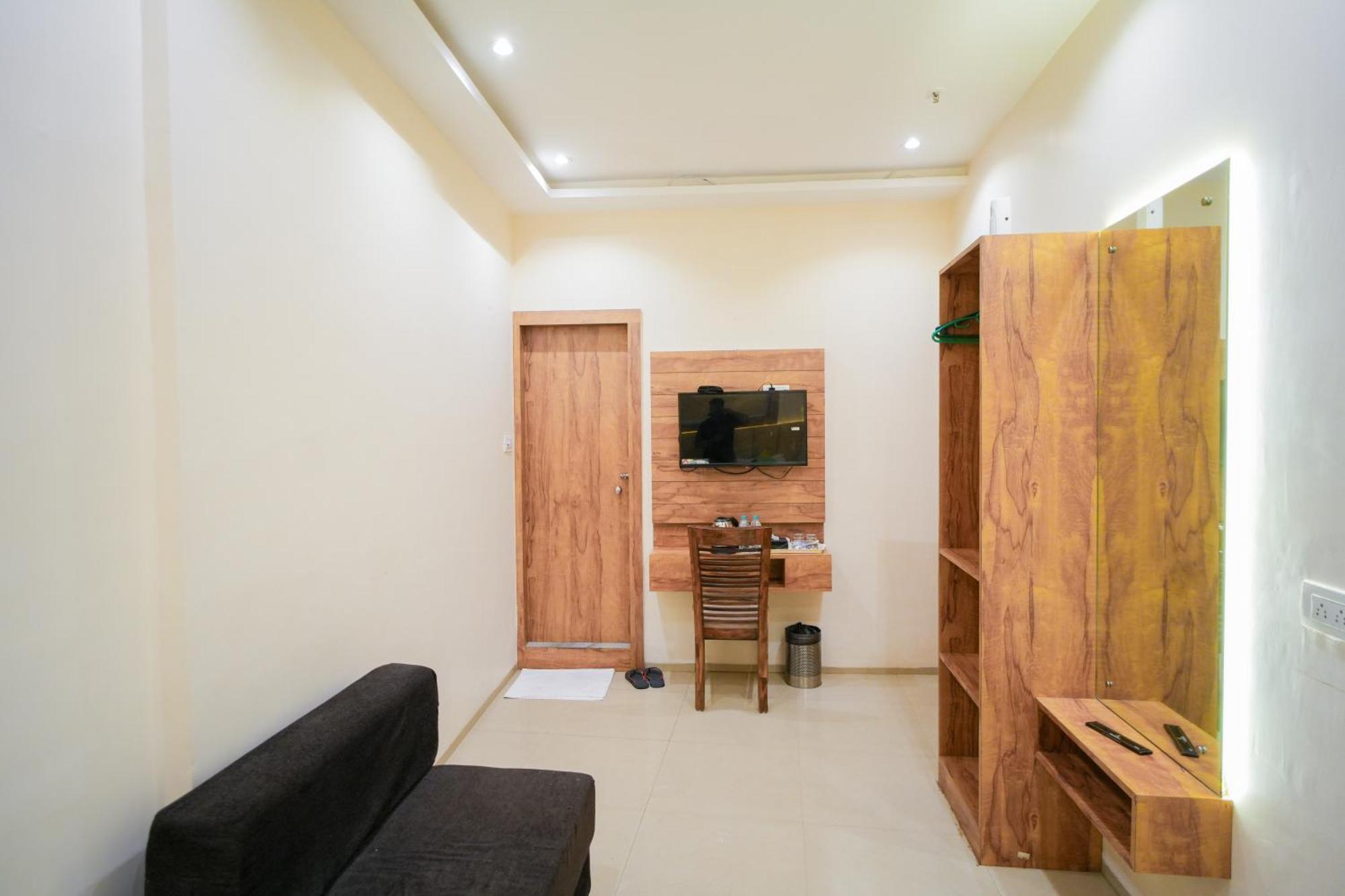 Hotel Skylink Hospitality Mahalaxmi Bombay Eksteriør billede