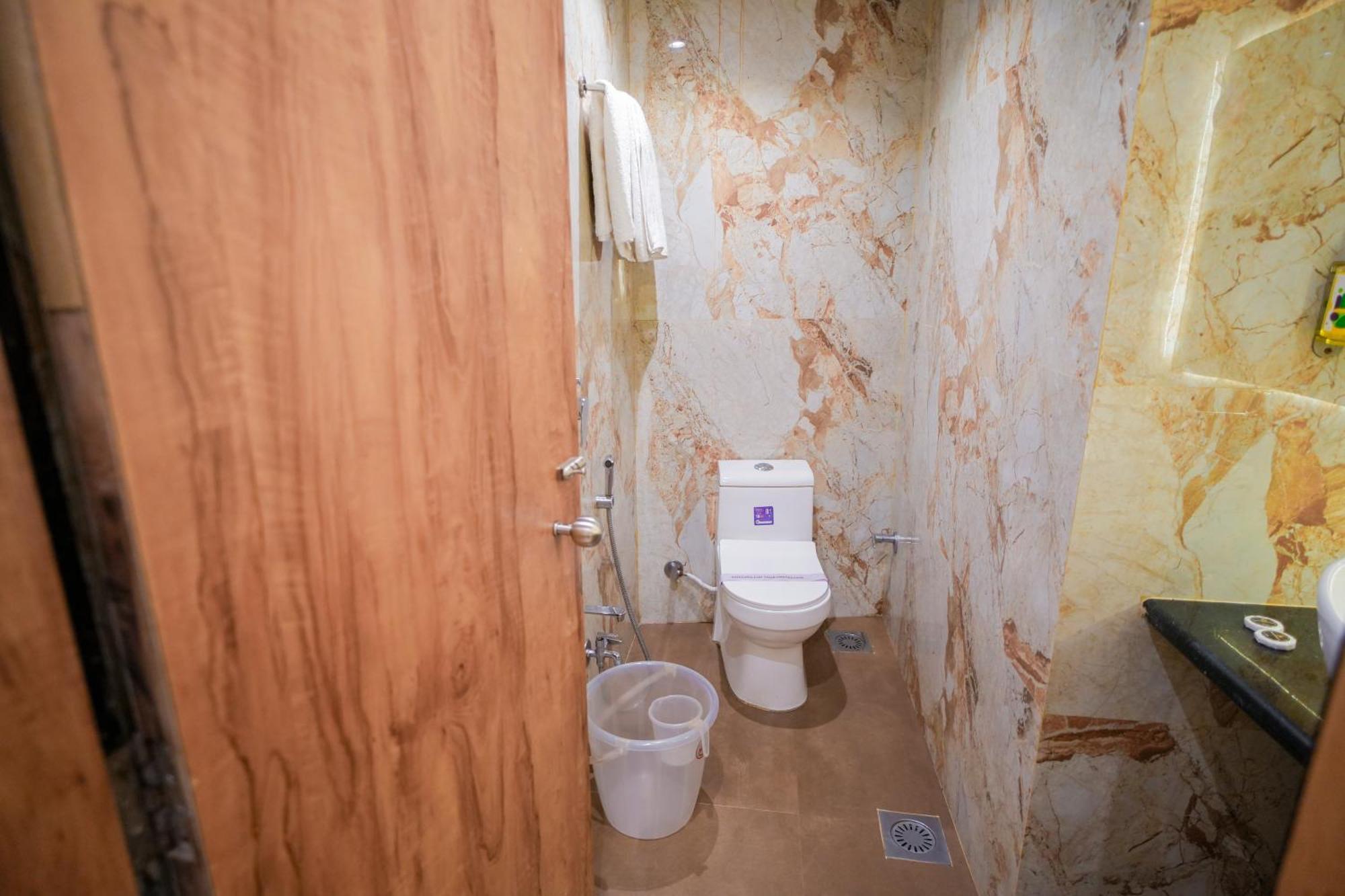 Hotel Skylink Hospitality Mahalaxmi Bombay Eksteriør billede