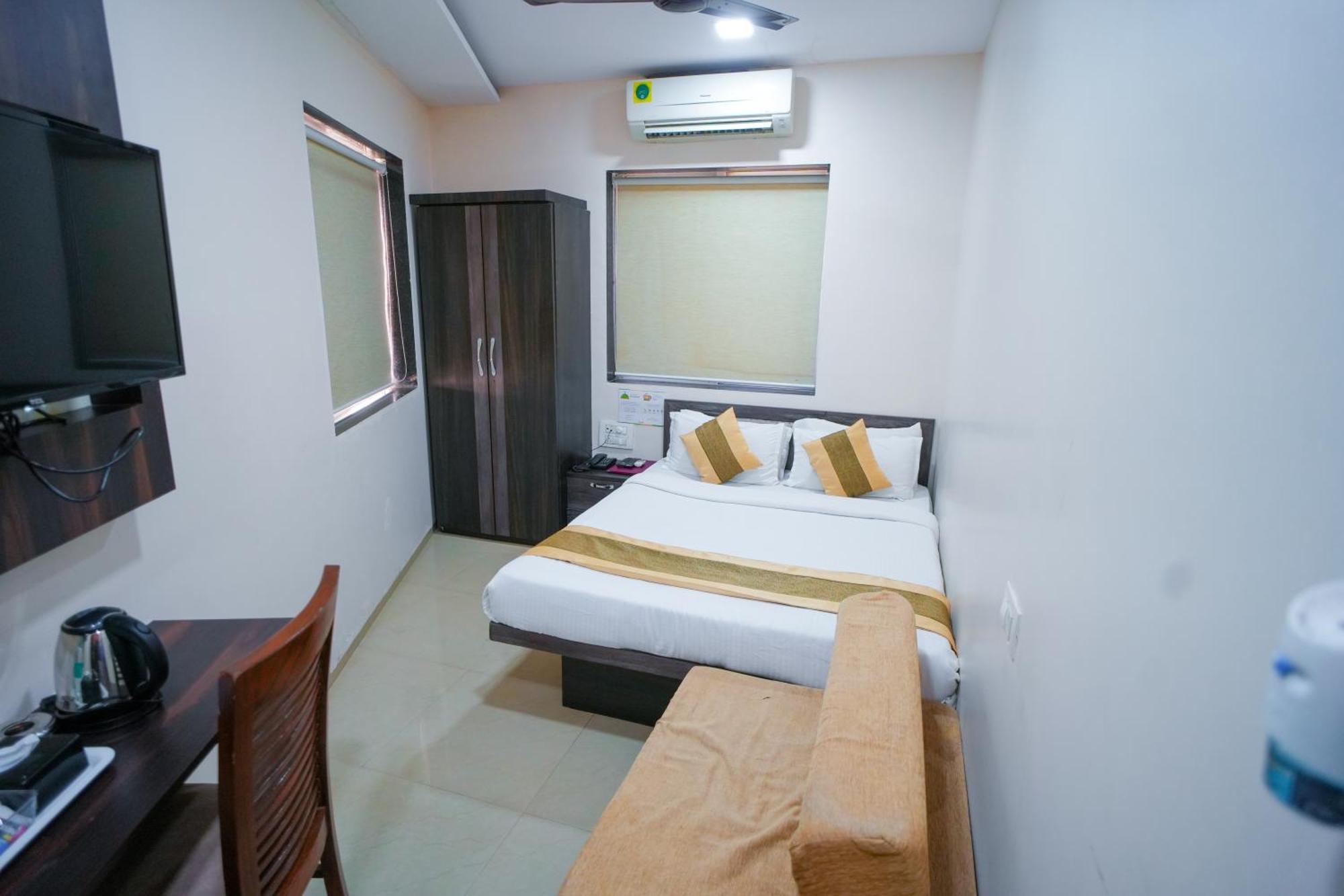 Hotel Skylink Hospitality Mahalaxmi Bombay Eksteriør billede