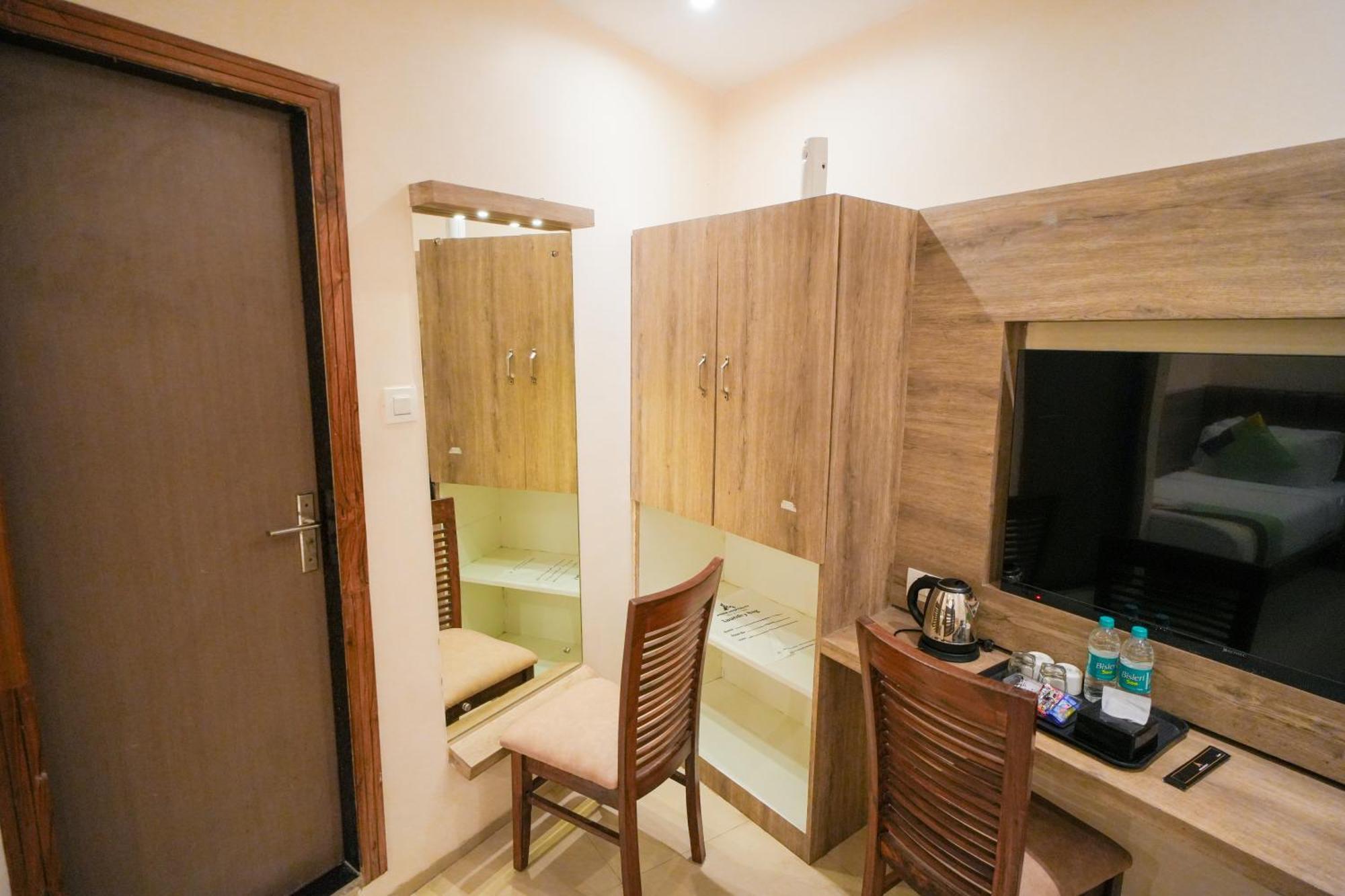 Hotel Skylink Hospitality Mahalaxmi Bombay Eksteriør billede
