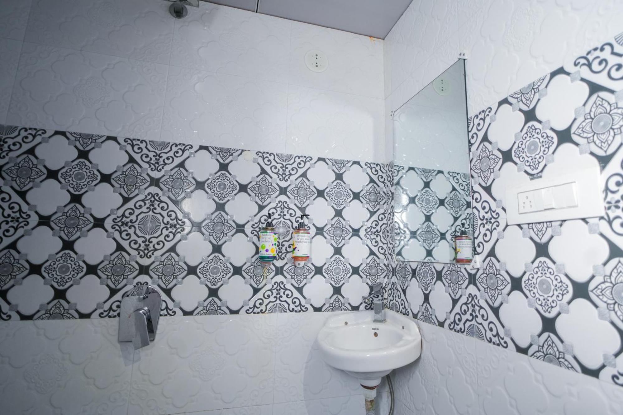 Hotel Skylink Hospitality Mahalaxmi Bombay Eksteriør billede