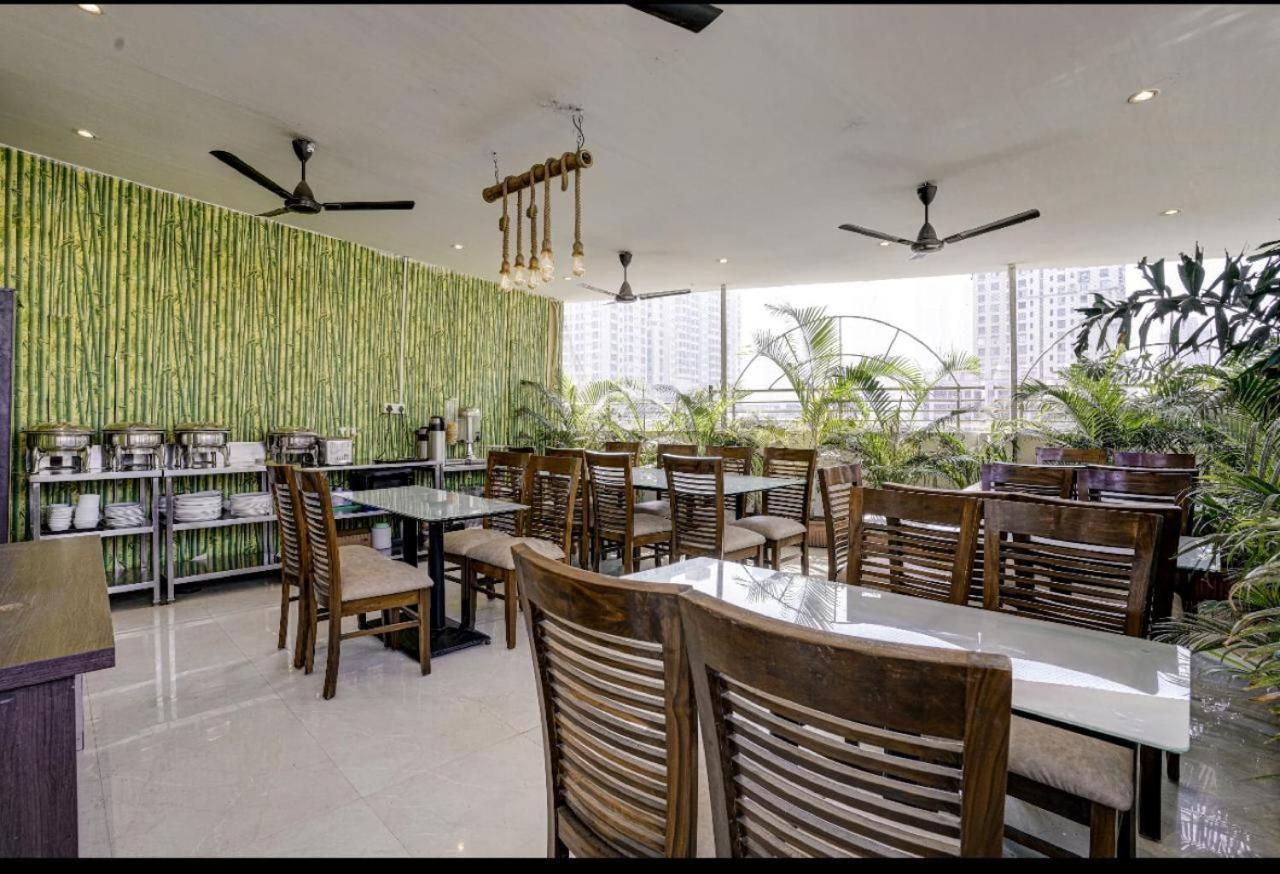 Hotel Skylink Hospitality Mahalaxmi Bombay Eksteriør billede